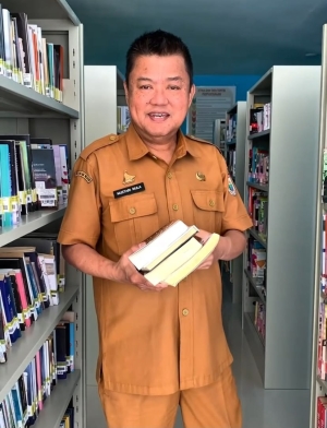 Bukan Hanya Referensi, Perpusip Sulbar Punya Koleksi Novel dan Sastra untuk Semua Kalangan